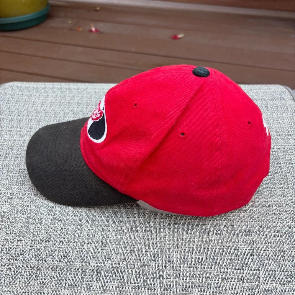 Starter Detroit Red Wings Hat Mens OSFA Red Black Good Snapback NHL Hockey